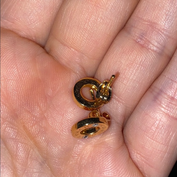 Rose gold coach earrings - Picture 5 of 6